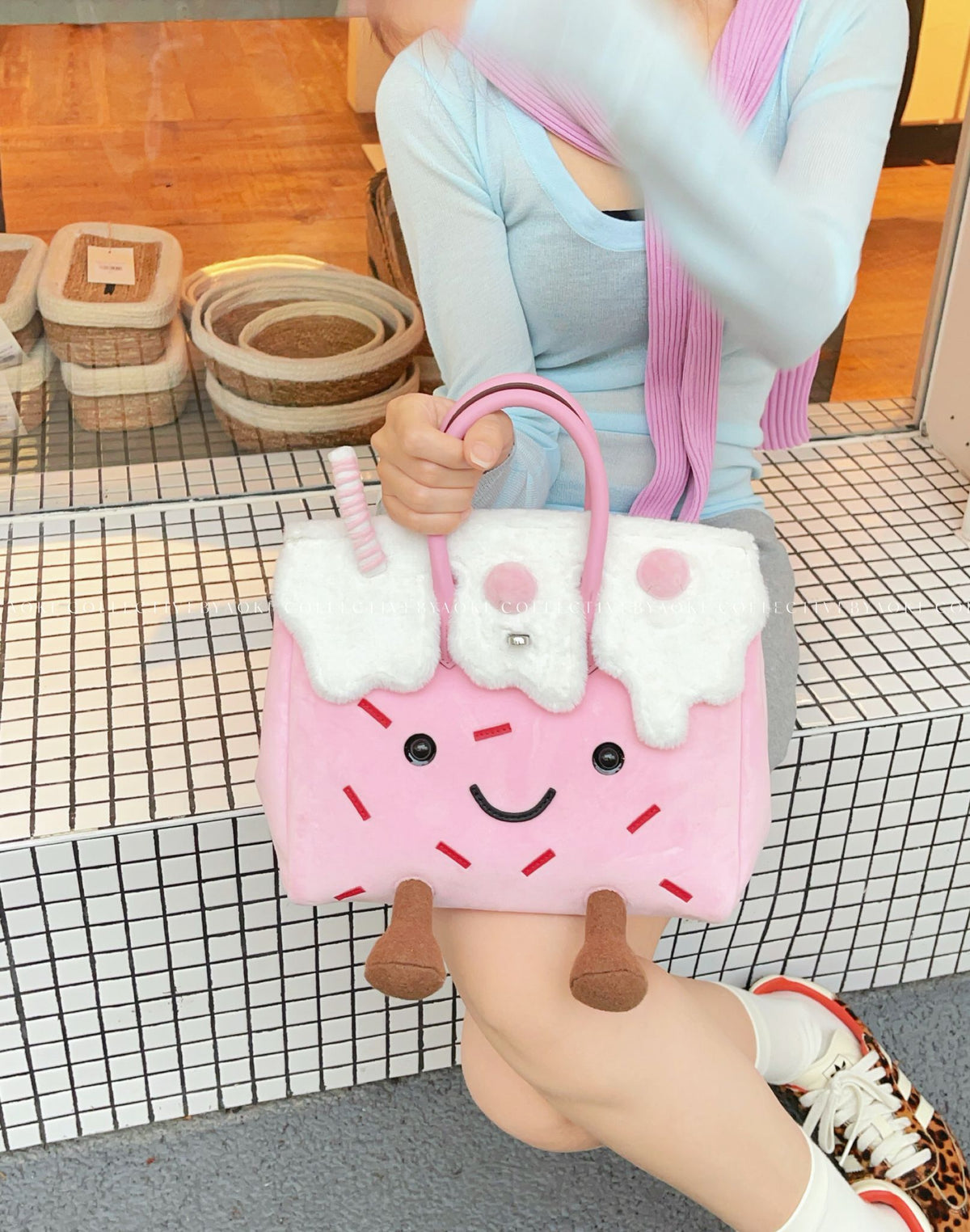 Little Miss Fluffy — นมปั่นสตรอว์เบอร์รี่